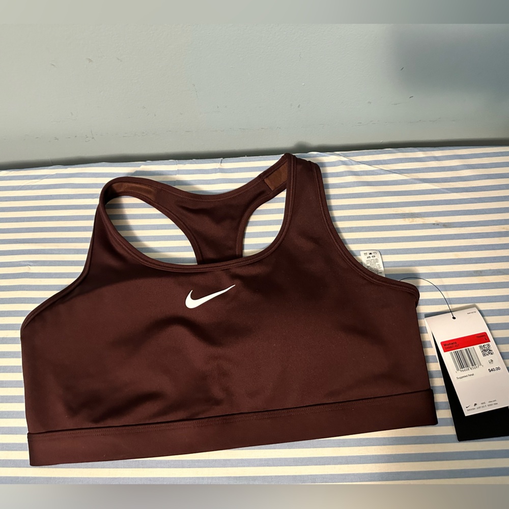 ✨✨NWT Nike Dri-fit Swoosh Sports Bra Size Large